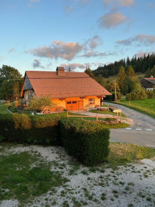Nuit Insolite - La Cabane Du Haut-Doubs Les Gras Екстер'єр фото